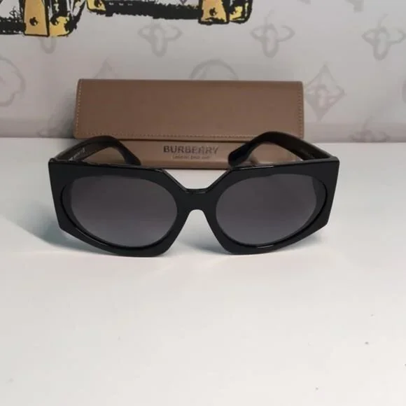 New Authentic Burberry BE4306 3001 Black Sunglasses